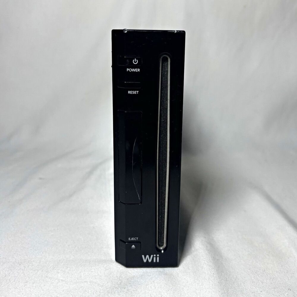 Nintendo Wii RVL-001 Black Console GameCube Ports. Tested Working no cables